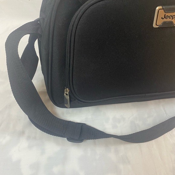 Jeep bag black with zippers medium sized bag - Picture 4 of 10